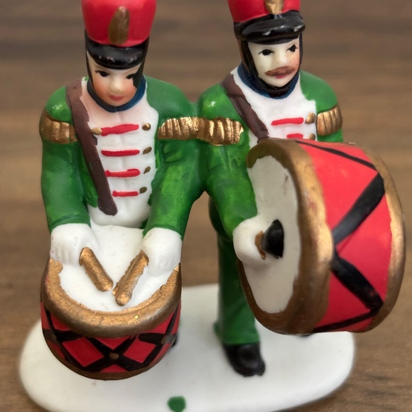 DEPARTMENT 56 VILLAGE MARCHING BAND 2 Set Snow Village No. 54127 Owell Christmas - Picture 3 of 9